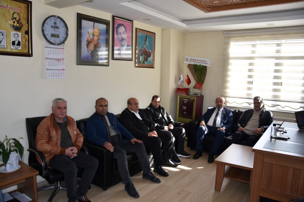 Sadıkoğlu: “Akaryakıt zamları esnafın belini büküyor”